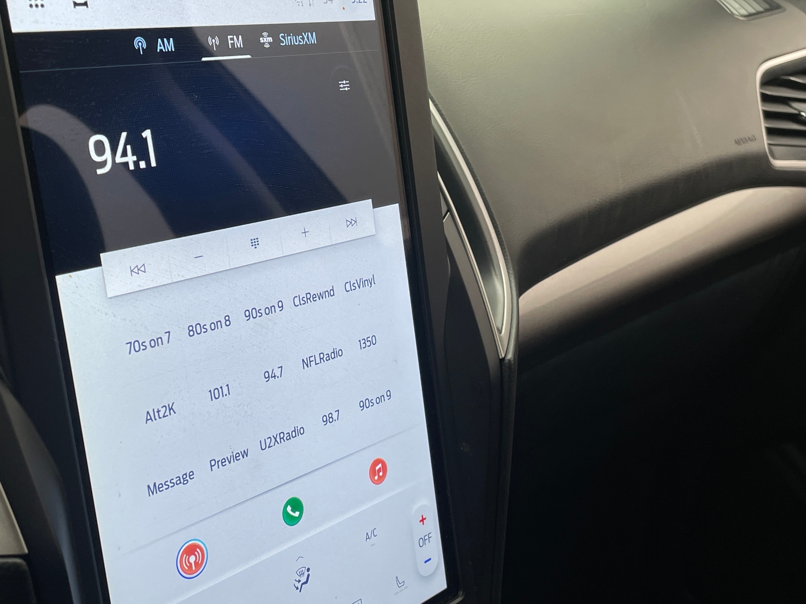 Thumbnail: 2024 Ford Edge - 3