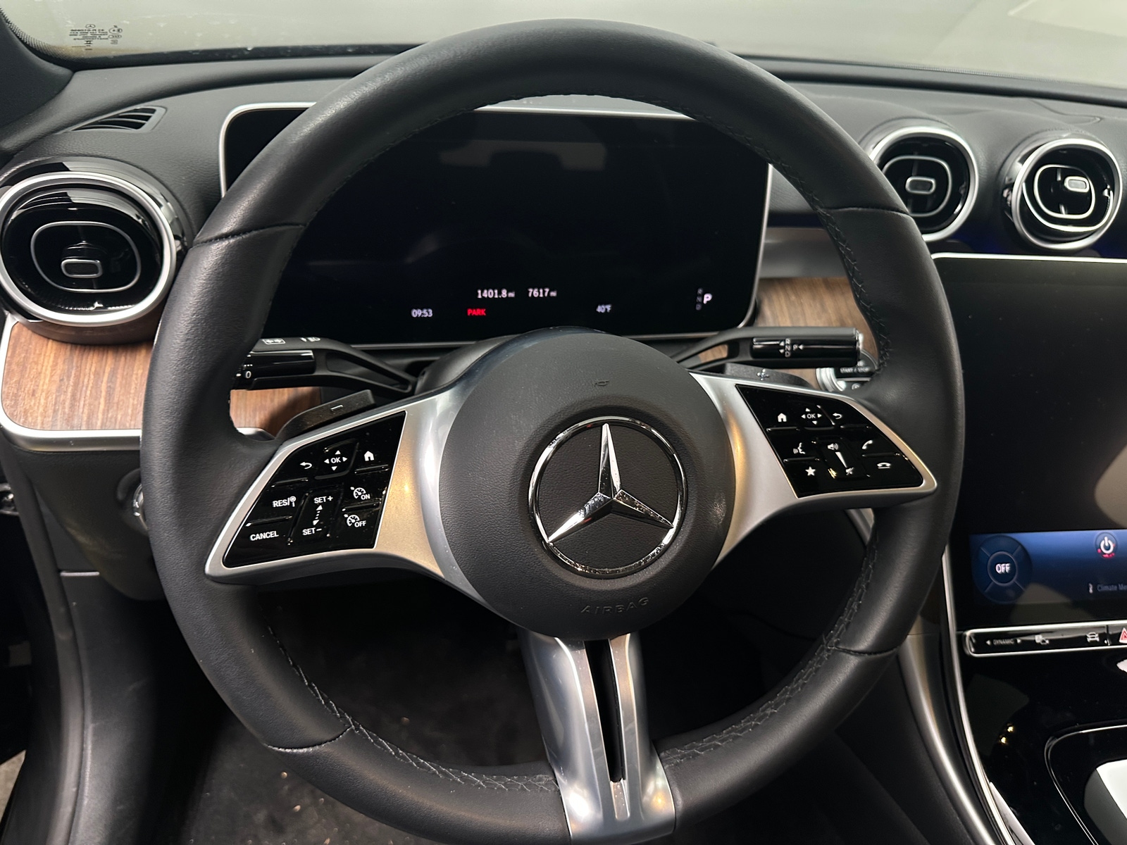 Thumbnail: 2025 Mercedes-Benz C-Class - 4