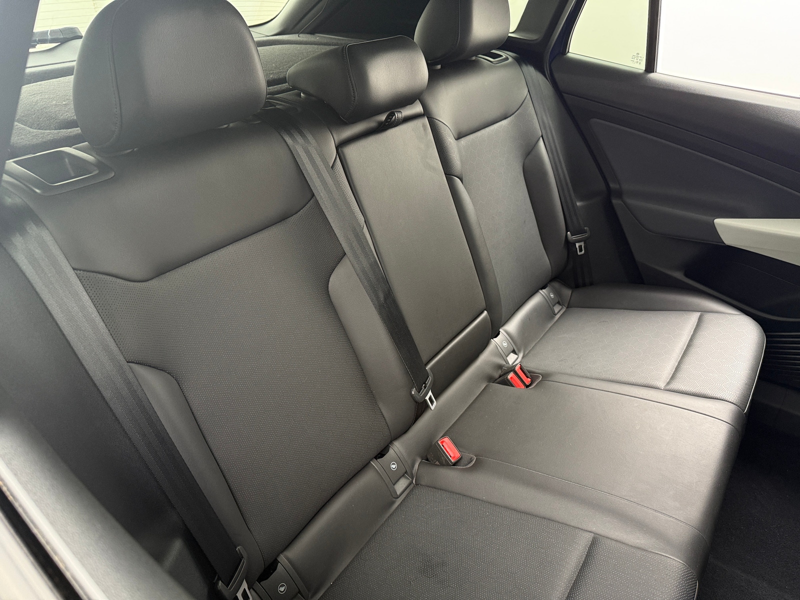 Thumbnail: 2021 Volkswagen ID.4 - 5