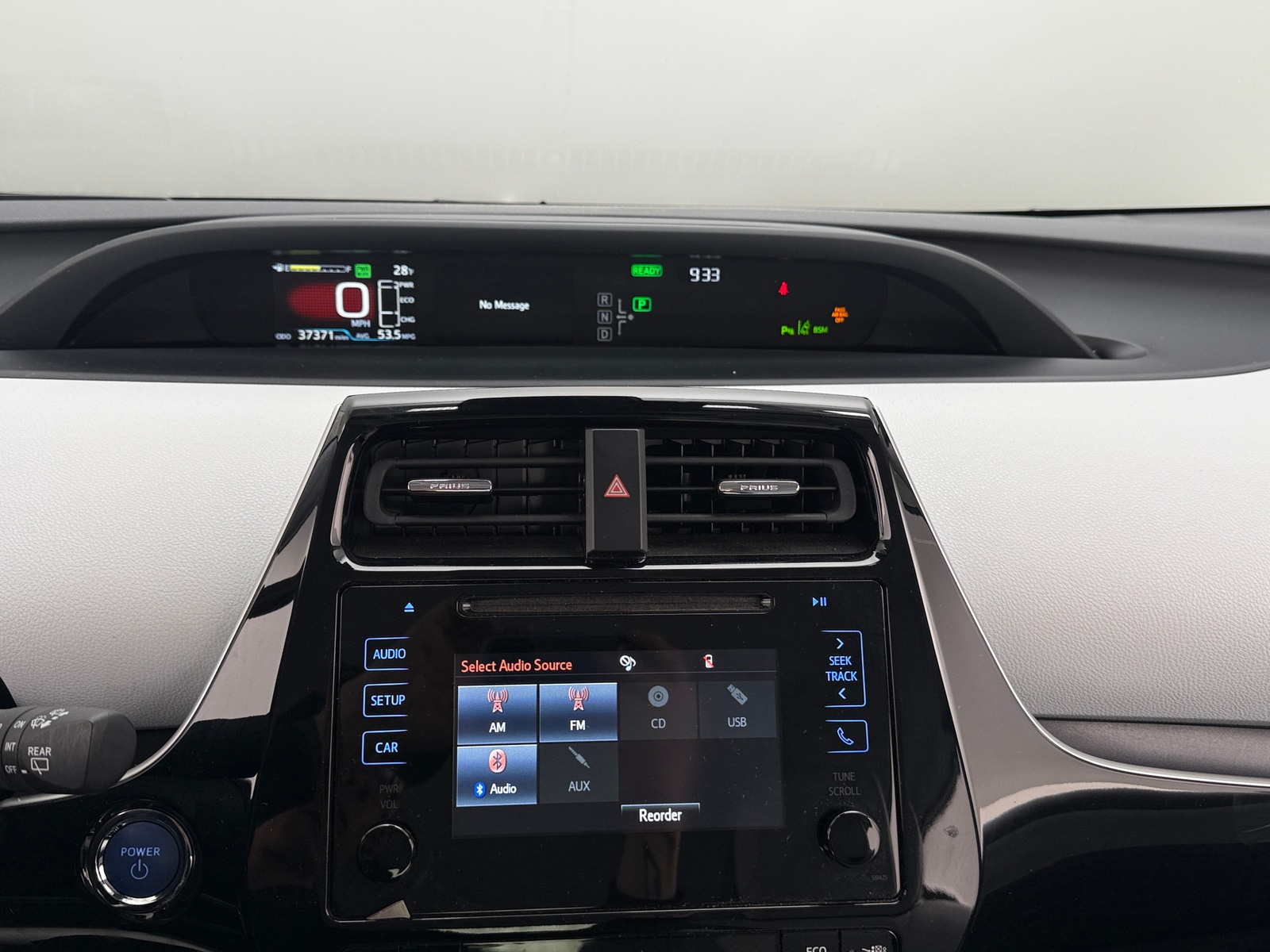 Thumbnail: 2019 Toyota Prius - 3