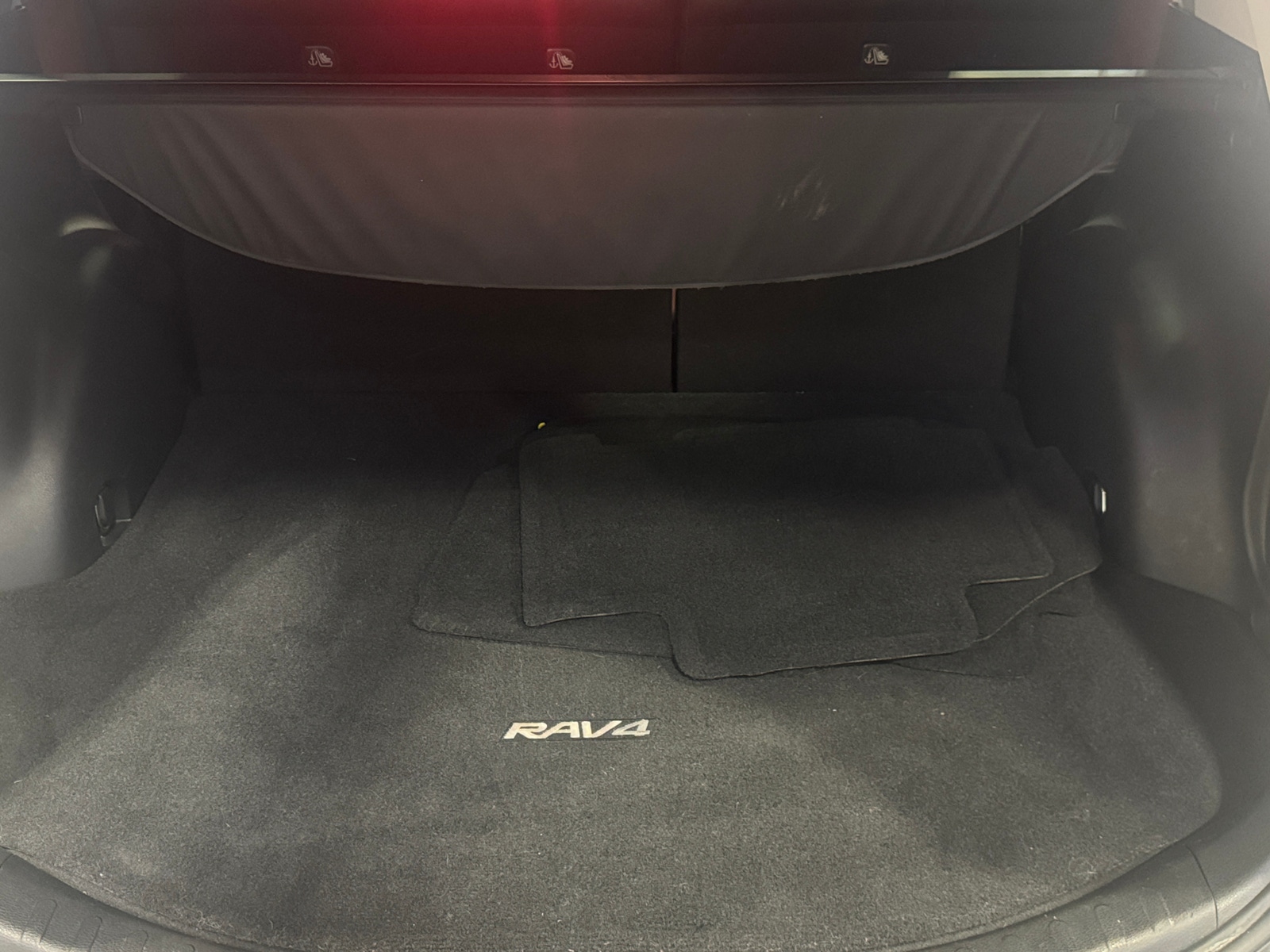 Thumbnail: 2014 Toyota RAV4 - 6