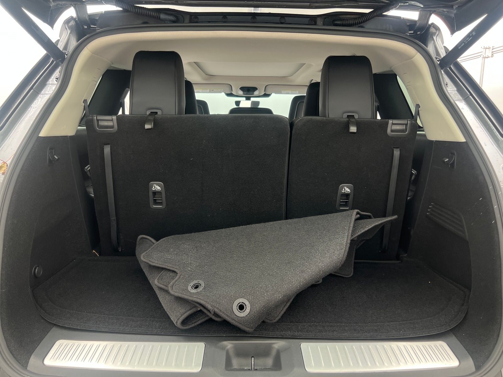 Thumbnail: 2023 INFINITI QX60 - 6