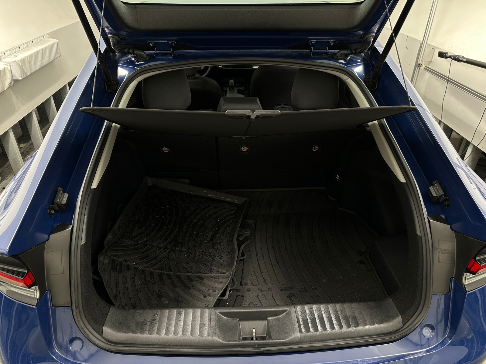 Thumbnail: 2023 Toyota Prius - 7