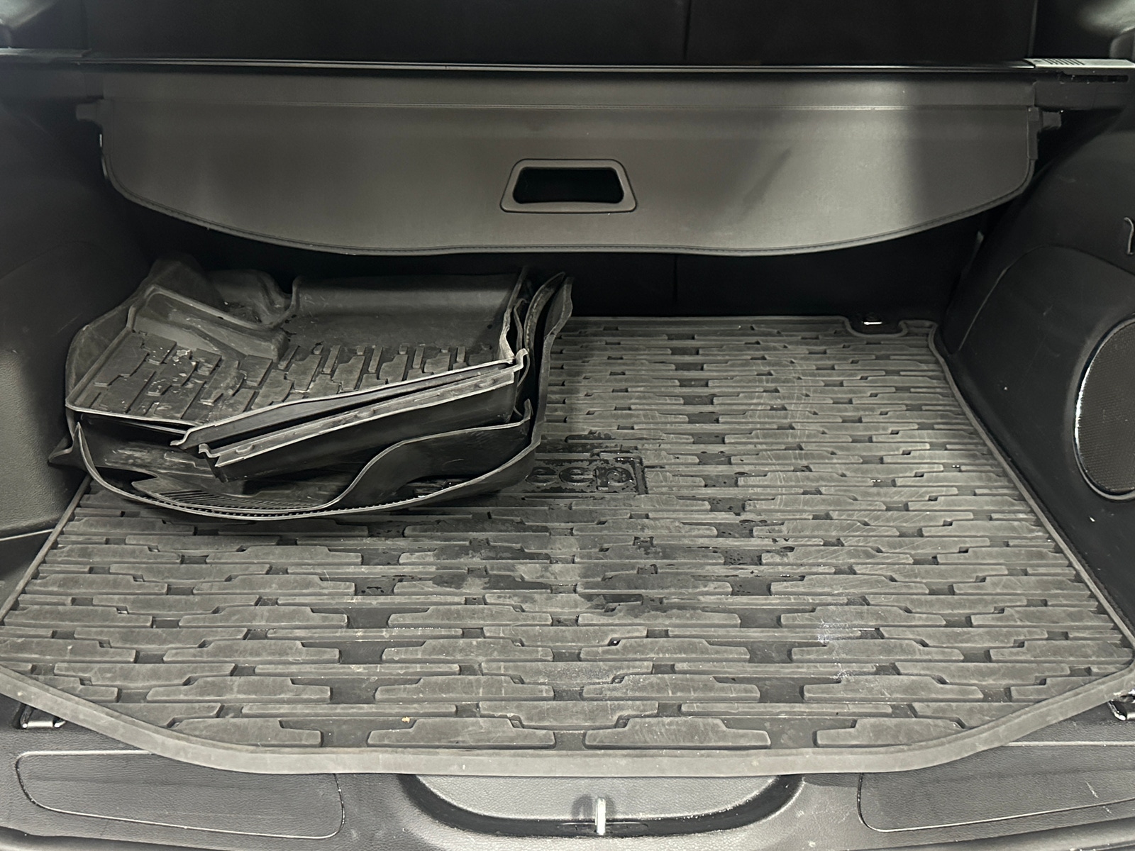 Thumbnail: 2021 Jeep Grand Cherokee - 6