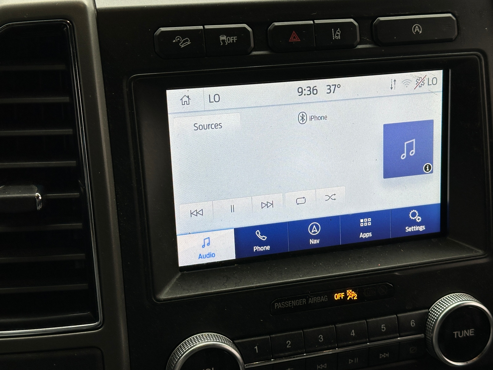 Thumbnail: 2020 Ford Expedition - 3