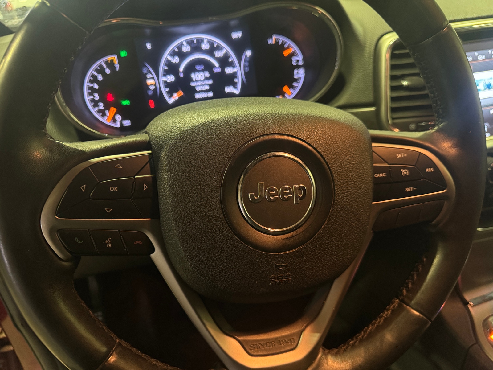 Thumbnail: 2018 Jeep Grand Cherokee - 4