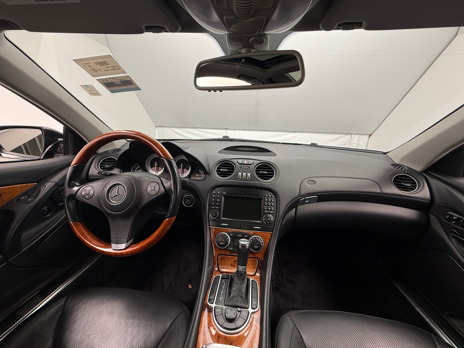 Thumbnail: 2011 Mercedes-Benz SL-Class - 2