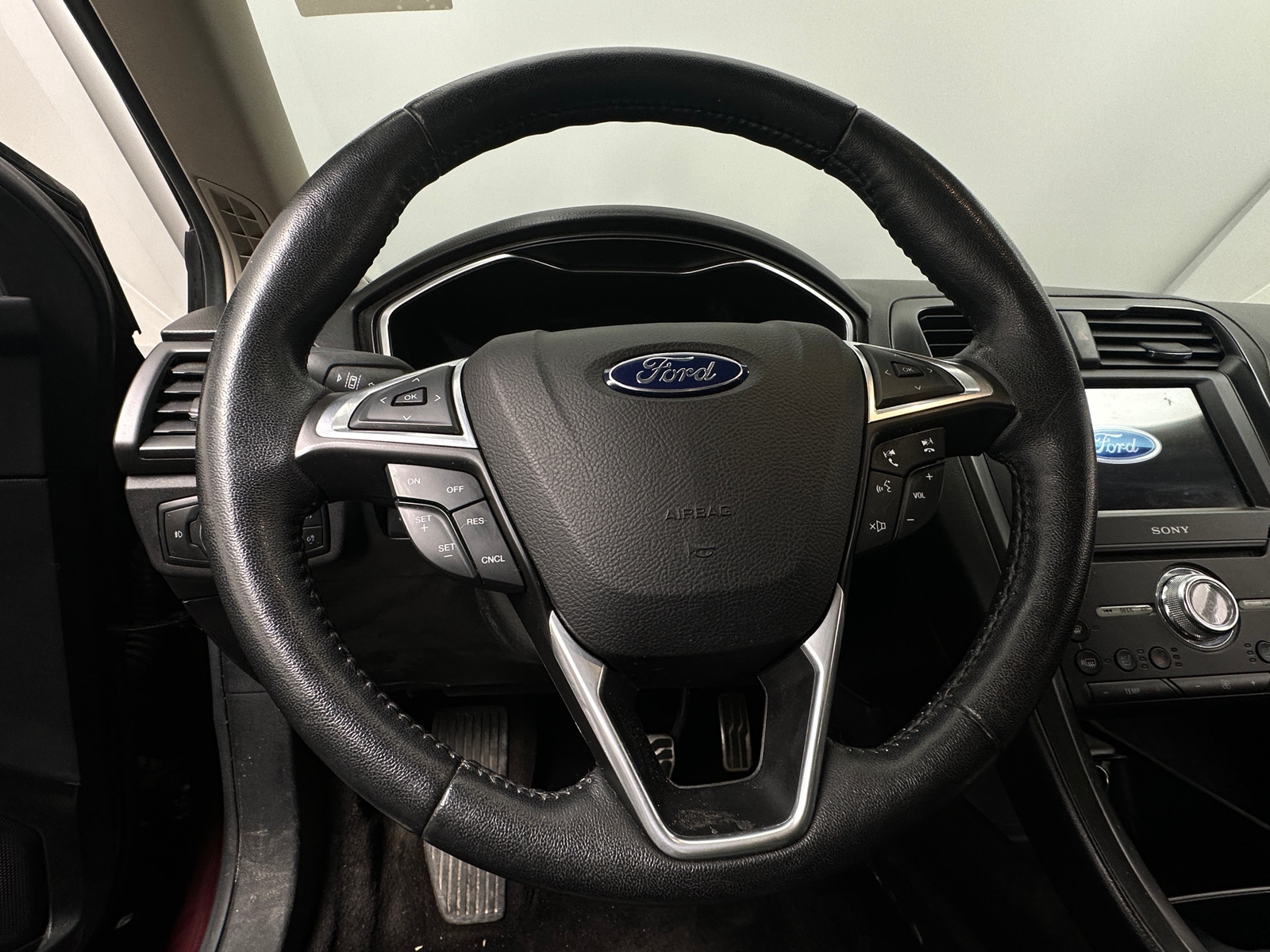 Thumbnail: 2017 Ford Fusion - 4