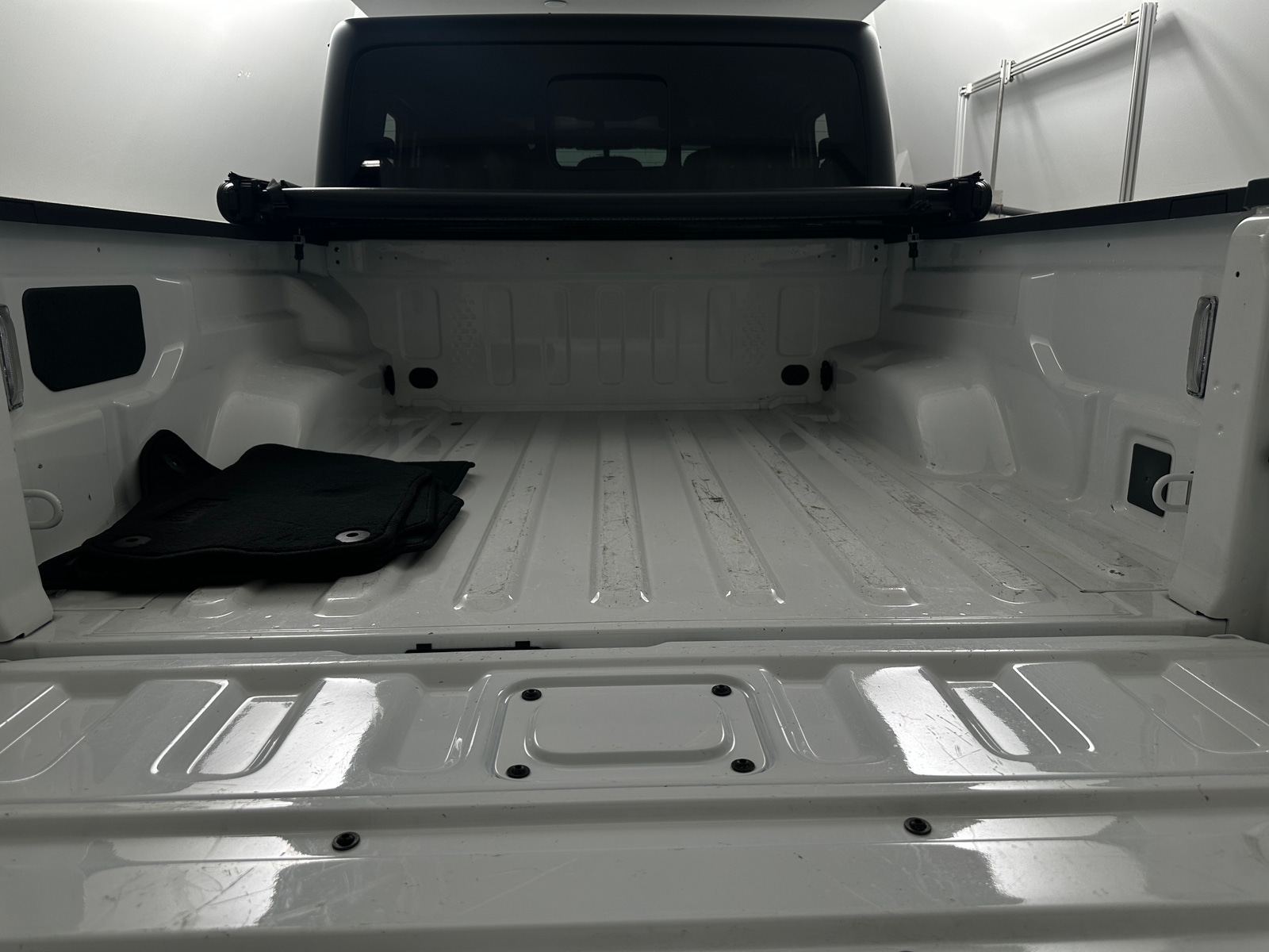 Thumbnail: 2025 Jeep Gladiator - 7