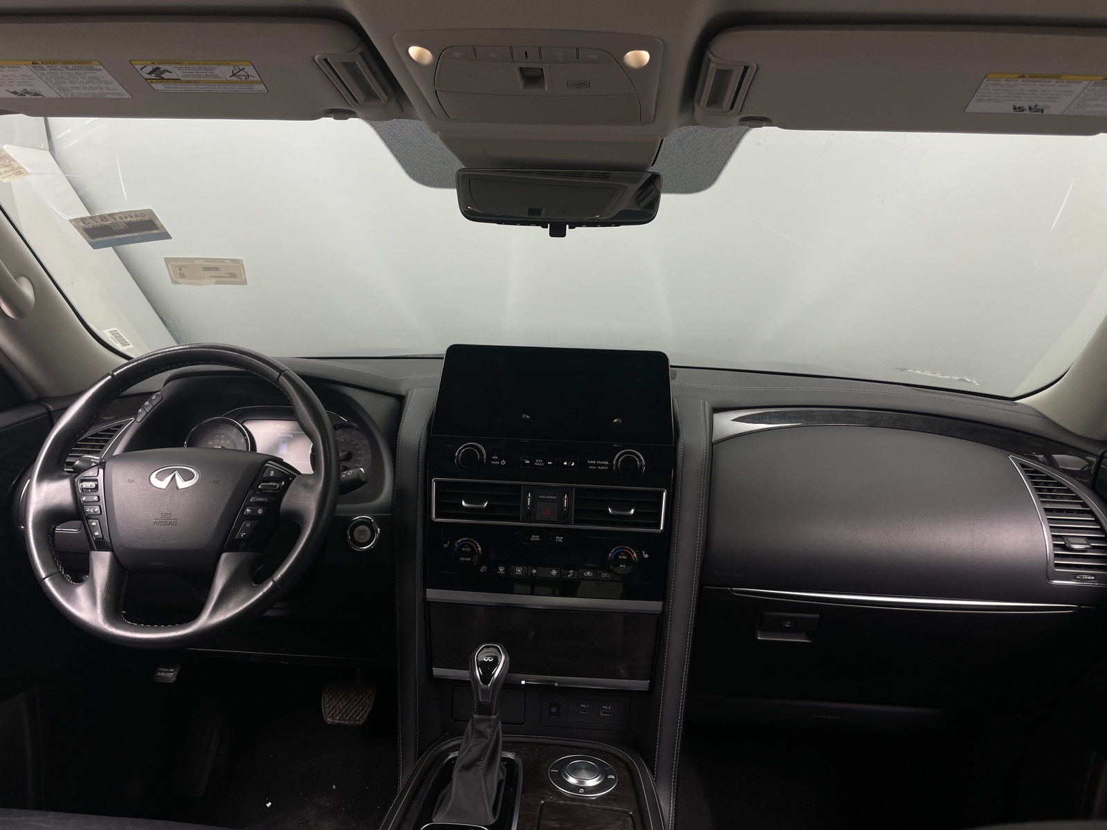 Thumbnail: 2024 INFINITI QX80 - 2