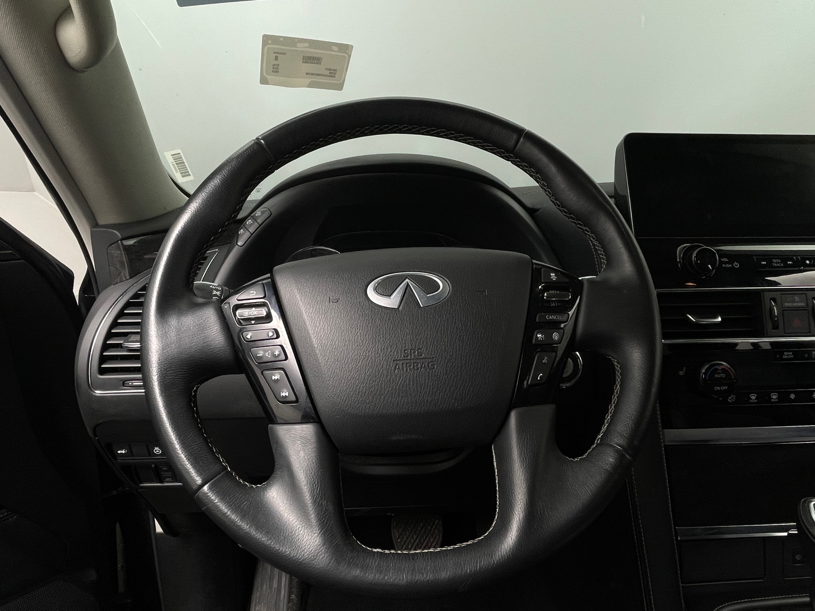 Thumbnail: 2024 INFINITI QX80 - 4