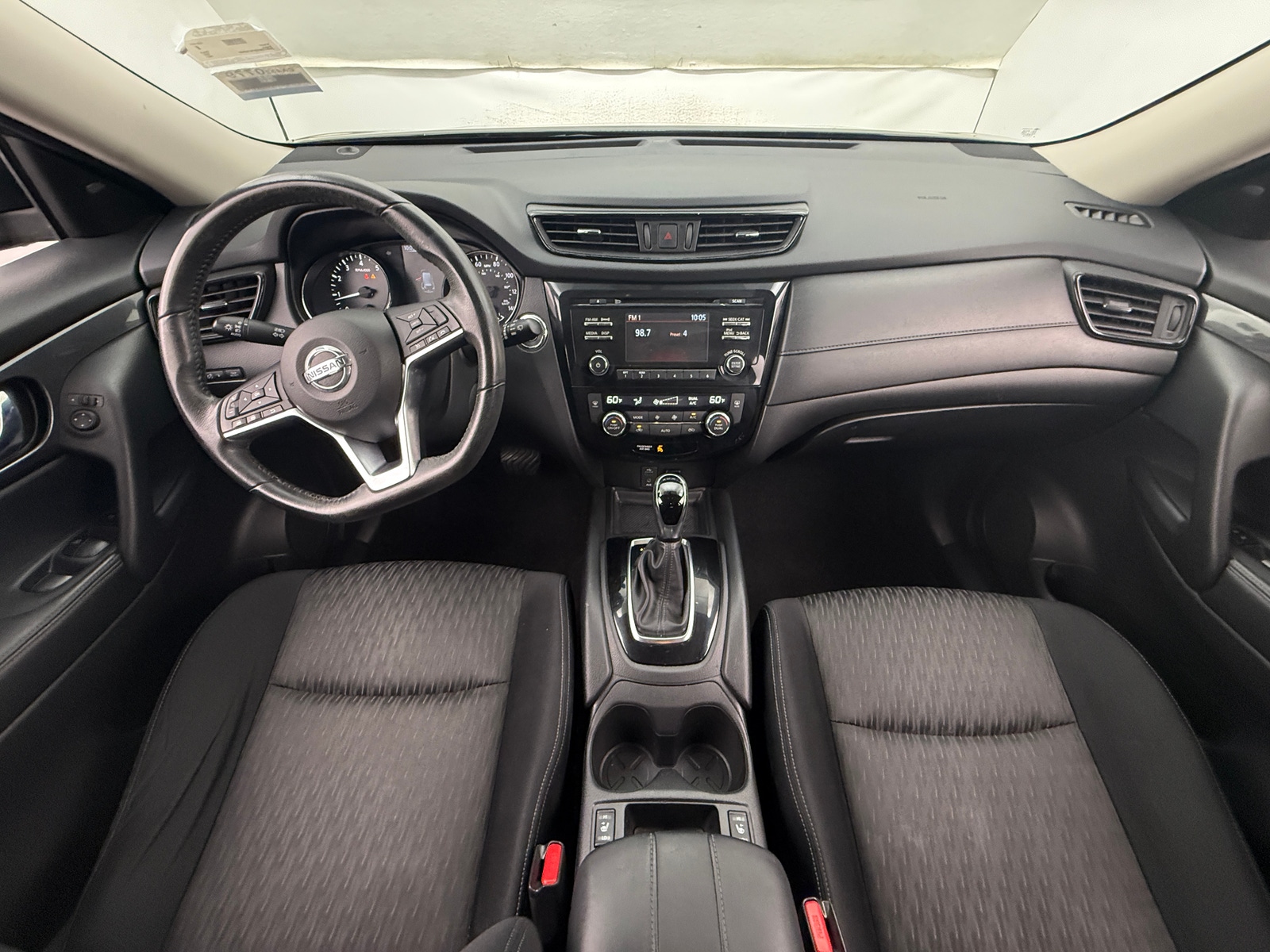 Thumbnail: 2017 Nissan Rogue - 3