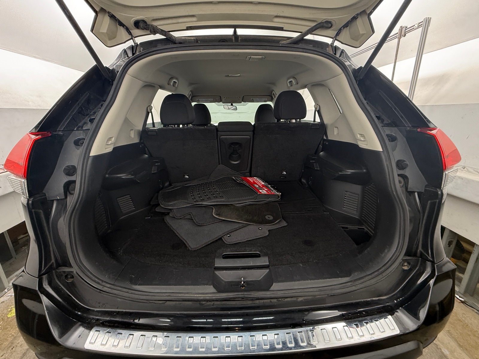 Thumbnail: 2017 Nissan Rogue - 7