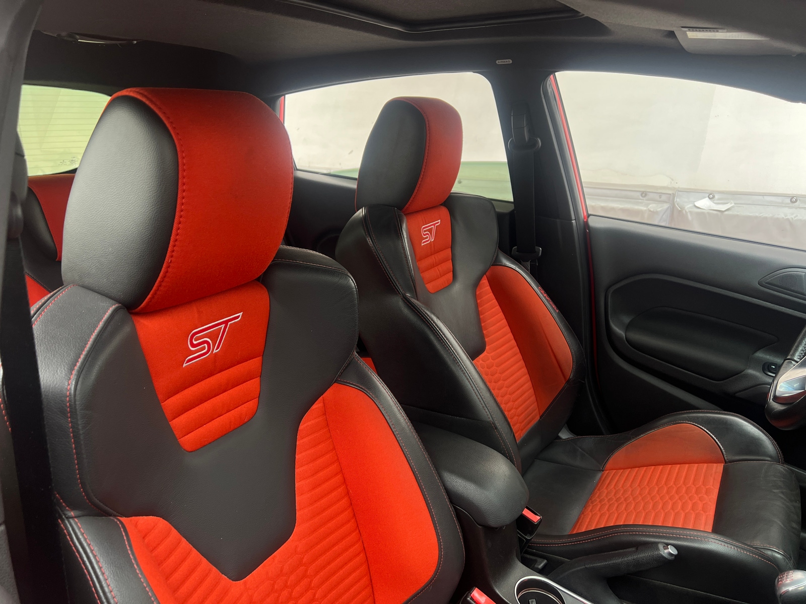 Thumbnail: 2016 Ford Fiesta - 2