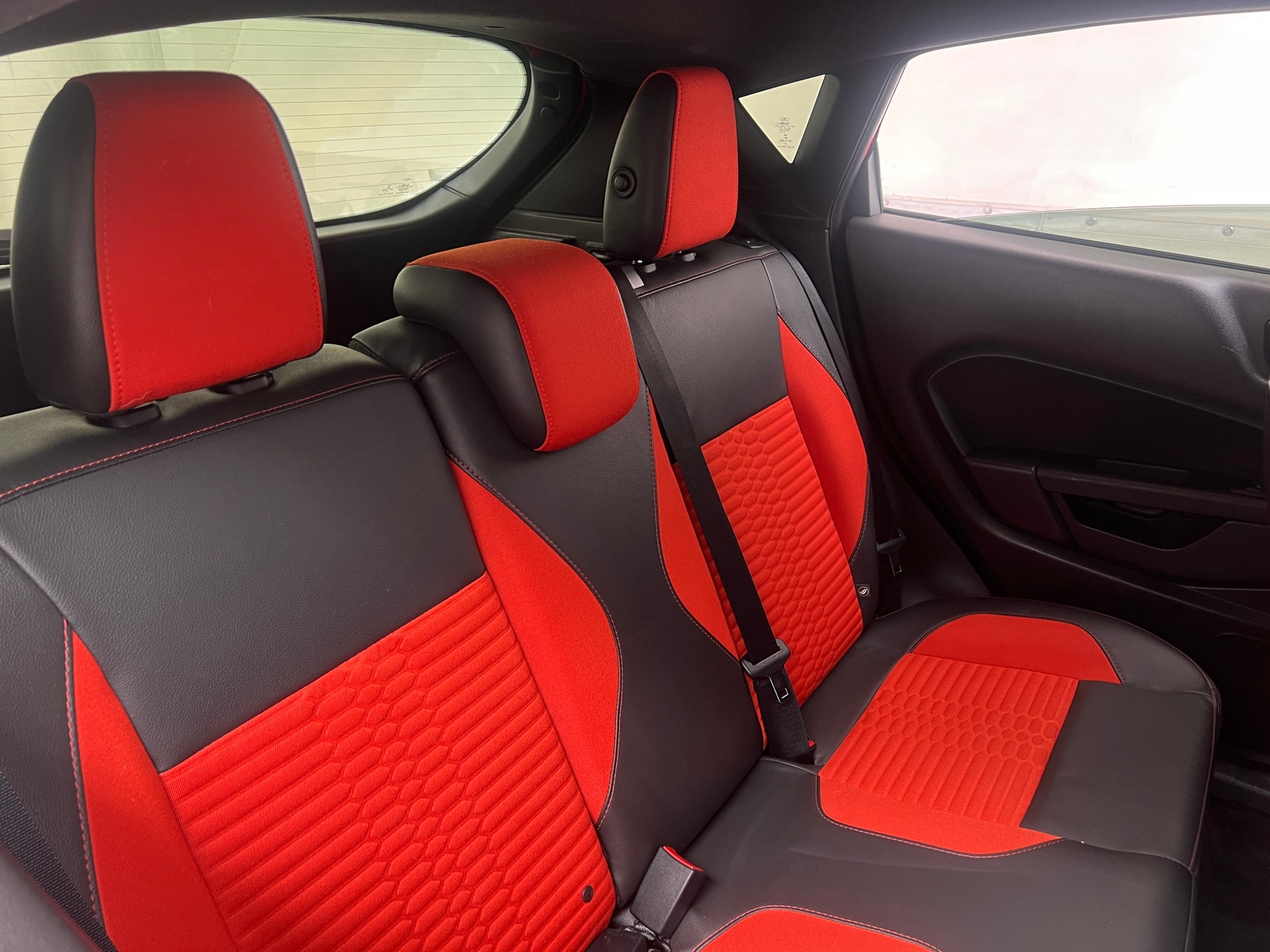 Thumbnail: 2016 Ford Fiesta - 6