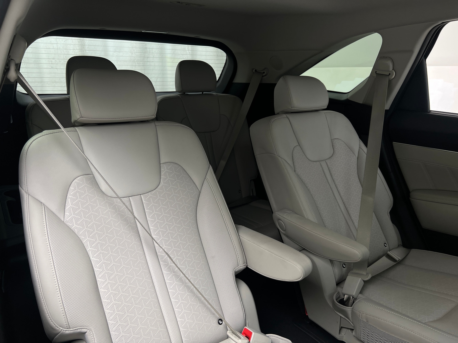 Thumbnail: 2024 Kia Sorento - 5