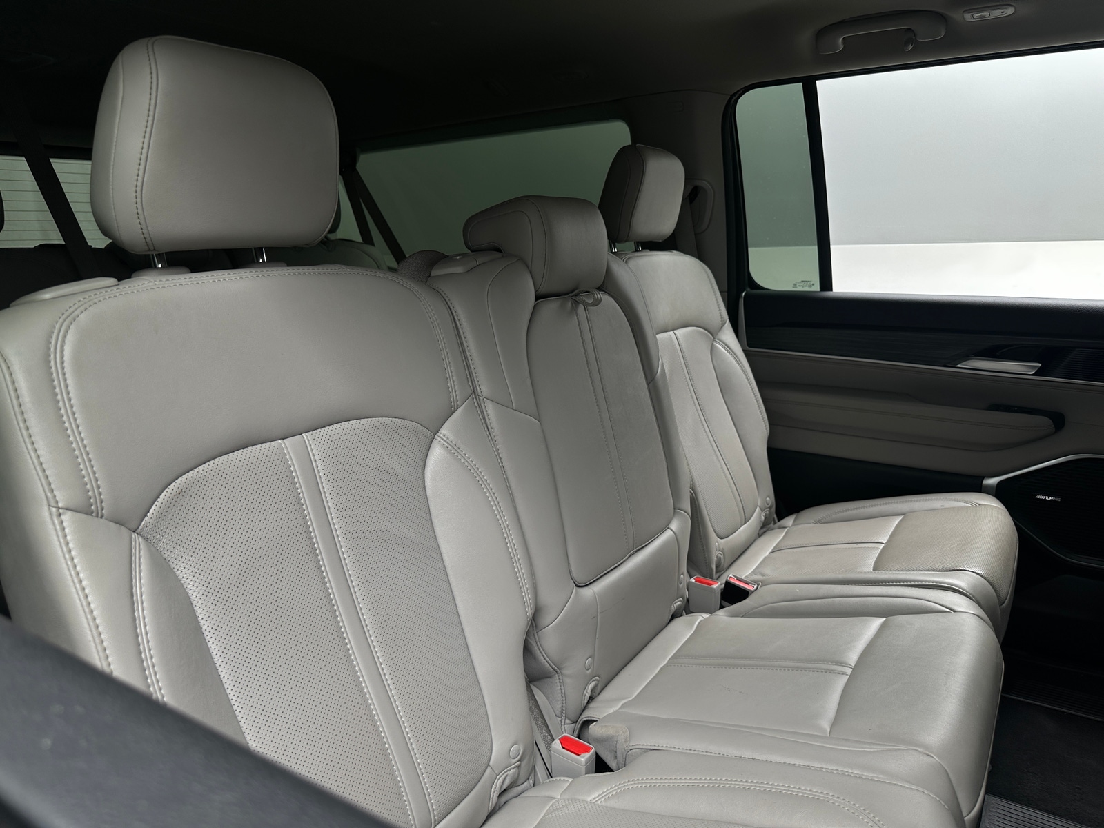 Thumbnail: 2024 Jeep Wagoneer - 5