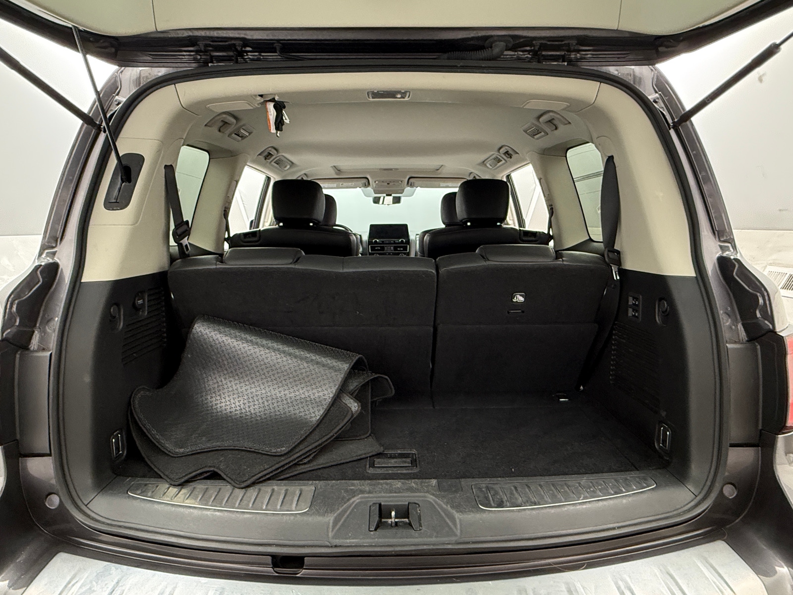 Thumbnail: 2024 INFINITI QX80 - 6