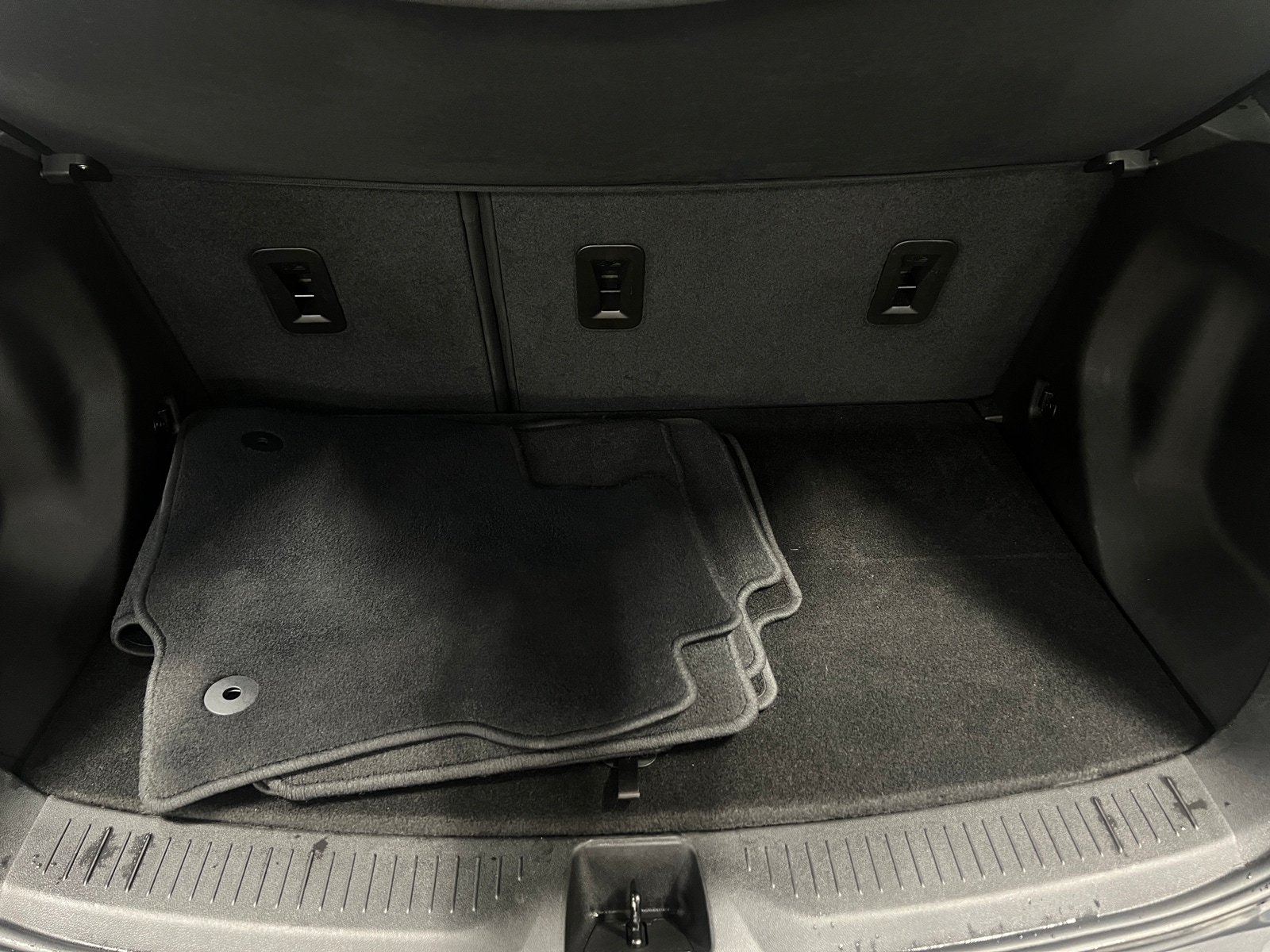 Thumbnail: 2023 Chevrolet Bolt EUV - 7