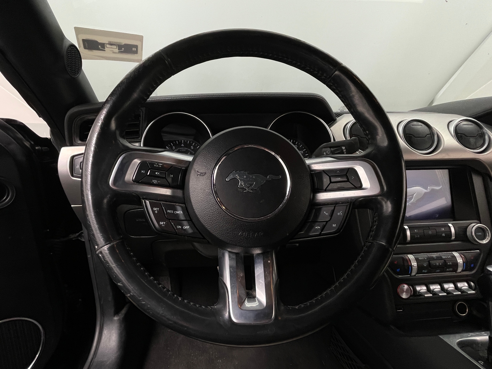 Thumbnail: 2022 Ford Mustang - 5