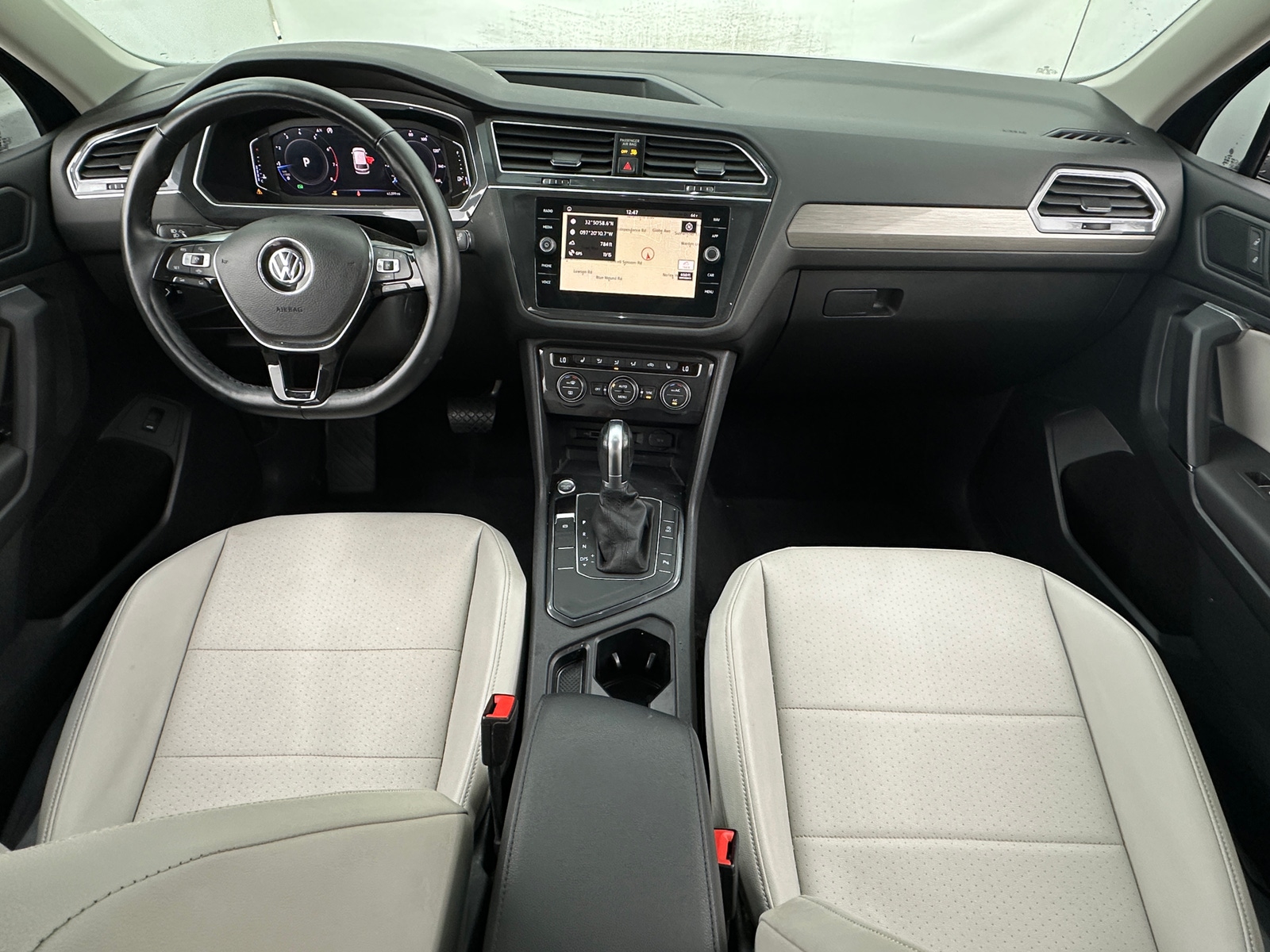 Thumbnail: 2019 Volkswagen Tiguan - 2