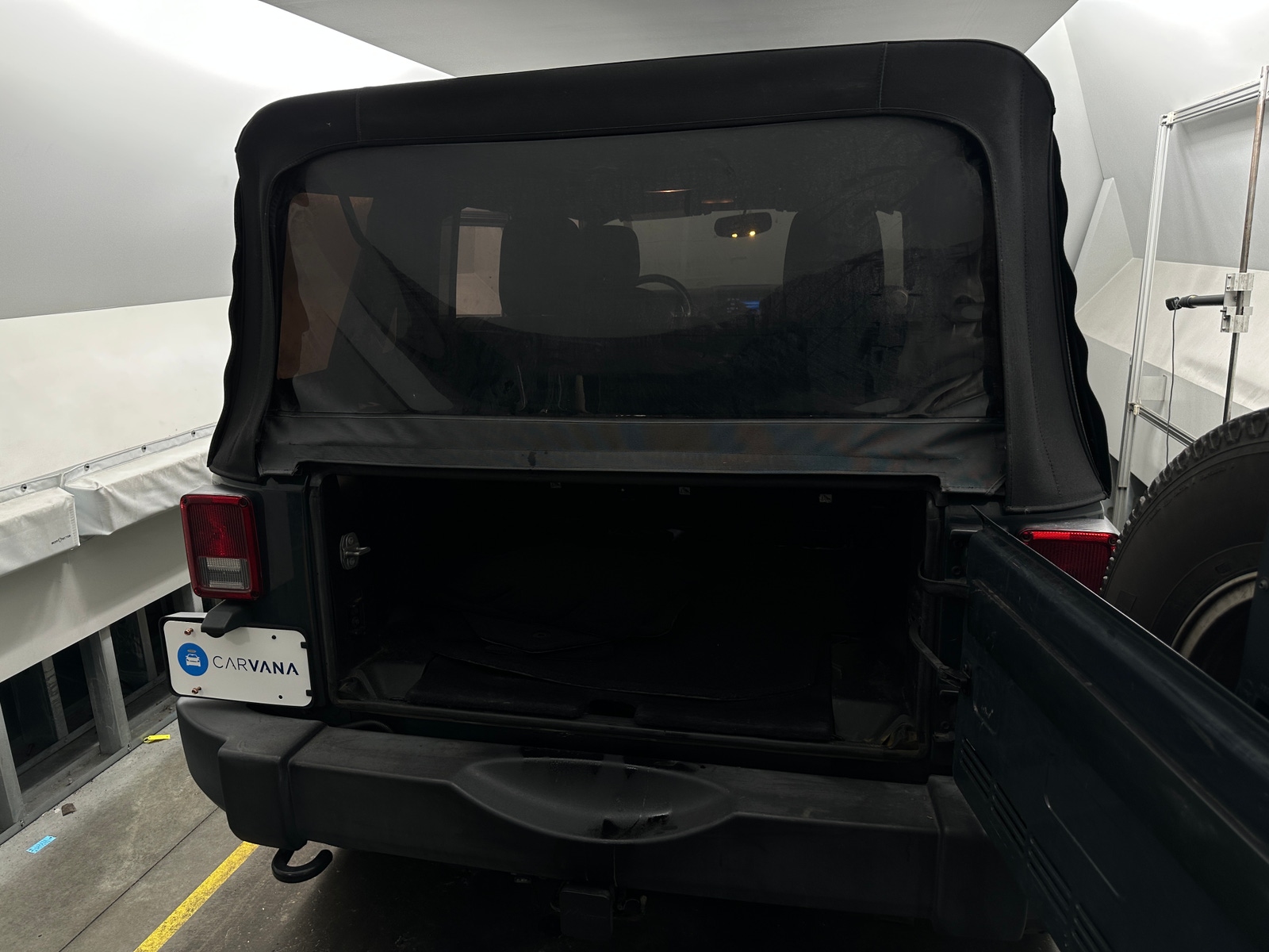 Thumbnail: 2018 Jeep Wrangler - 7