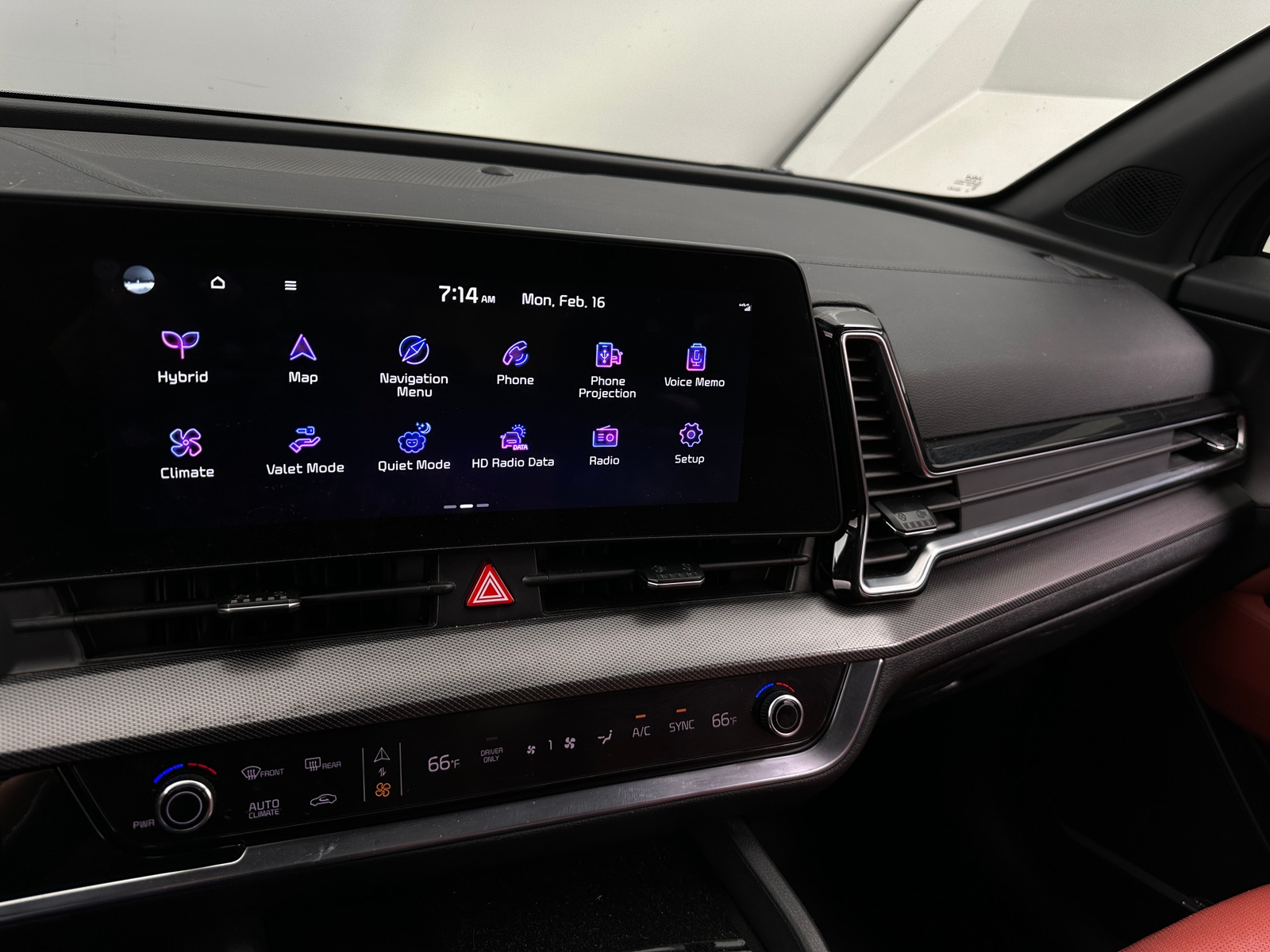 Thumbnail: 2024 Kia Sportage - 3