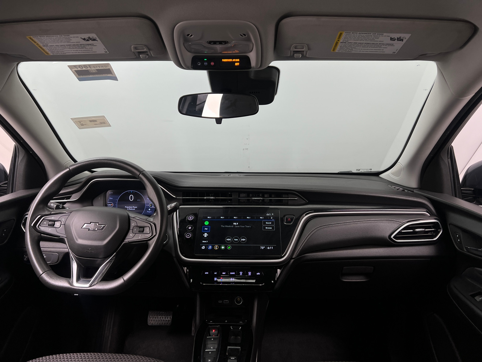 Thumbnail: 2023 Chevrolet Bolt EUV - 3