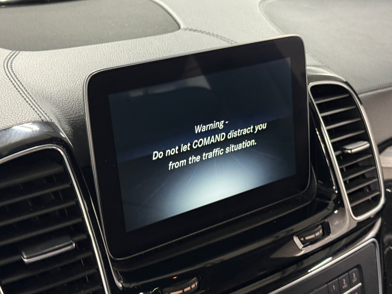 Thumbnail: 2017 Mercedes-Benz GLS - 3