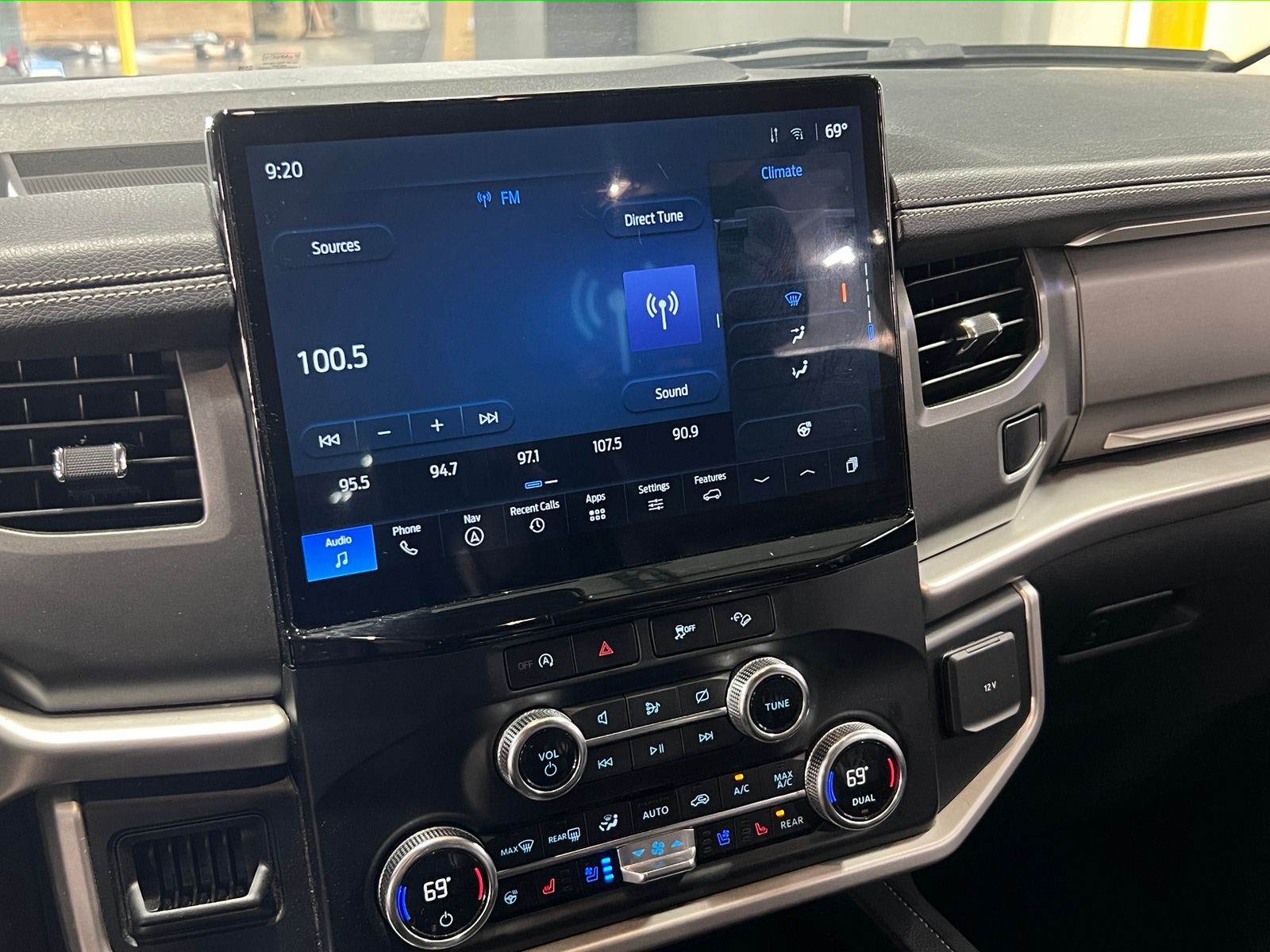 Thumbnail: 2024 Ford Expedition MAX - 4