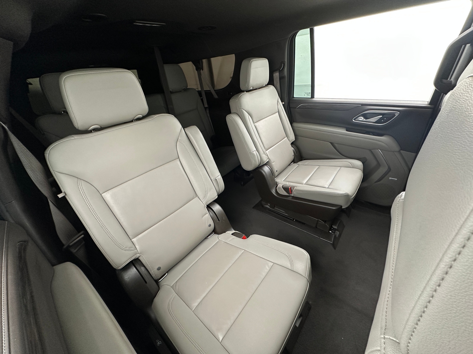 Thumbnail: 2021 Chevrolet Suburban - 5