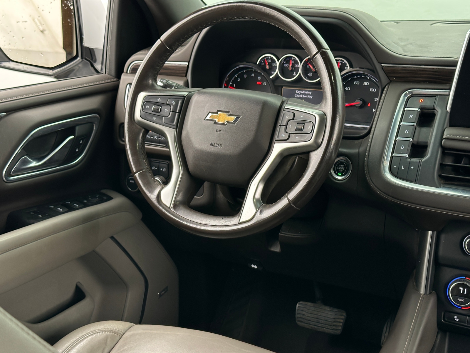 Thumbnail: 2021 Chevrolet Suburban - 4