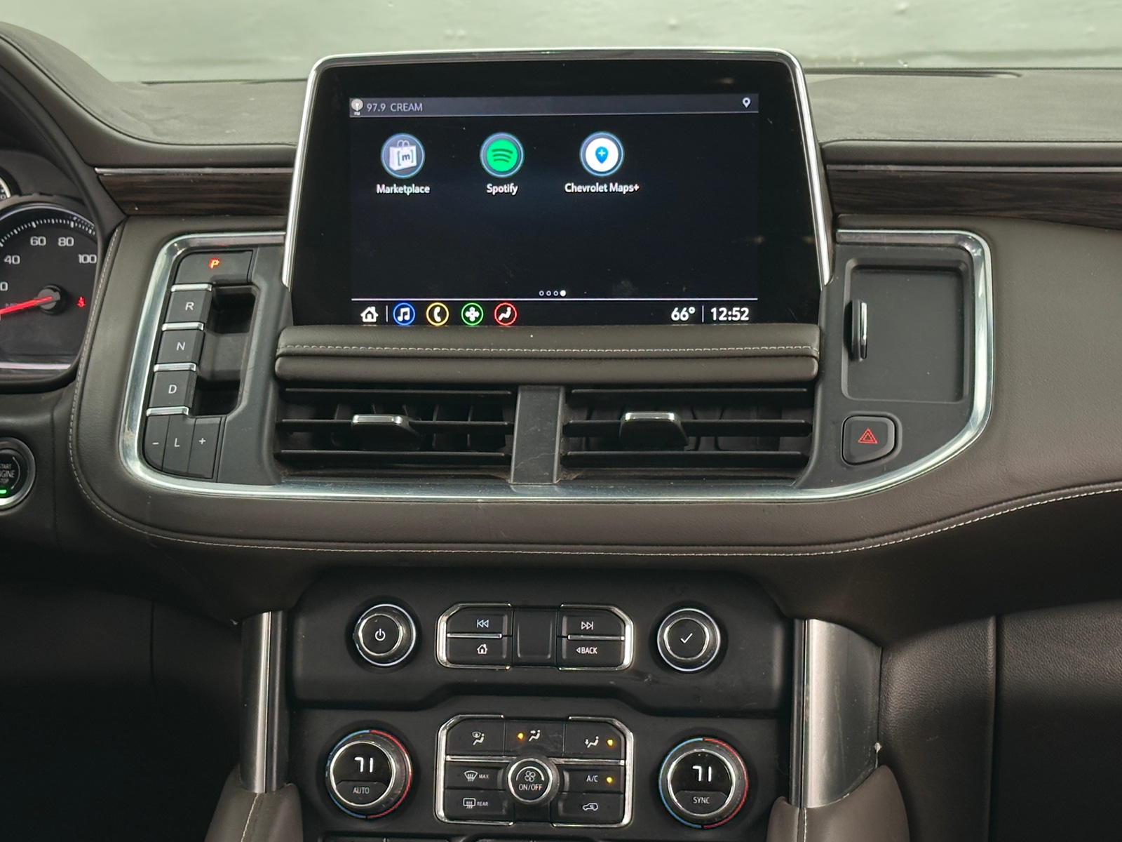 Thumbnail: 2021 Chevrolet Suburban - 3