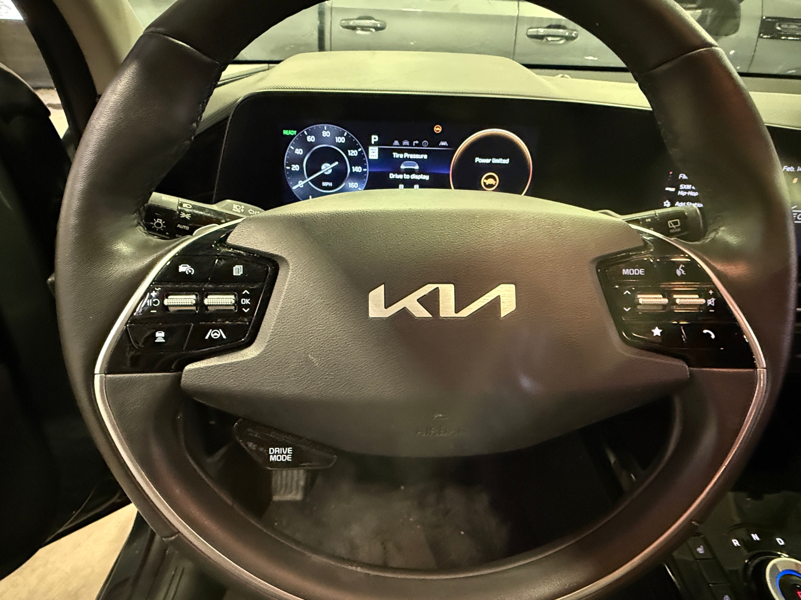 Thumbnail: 2024 Kia Niro - 4