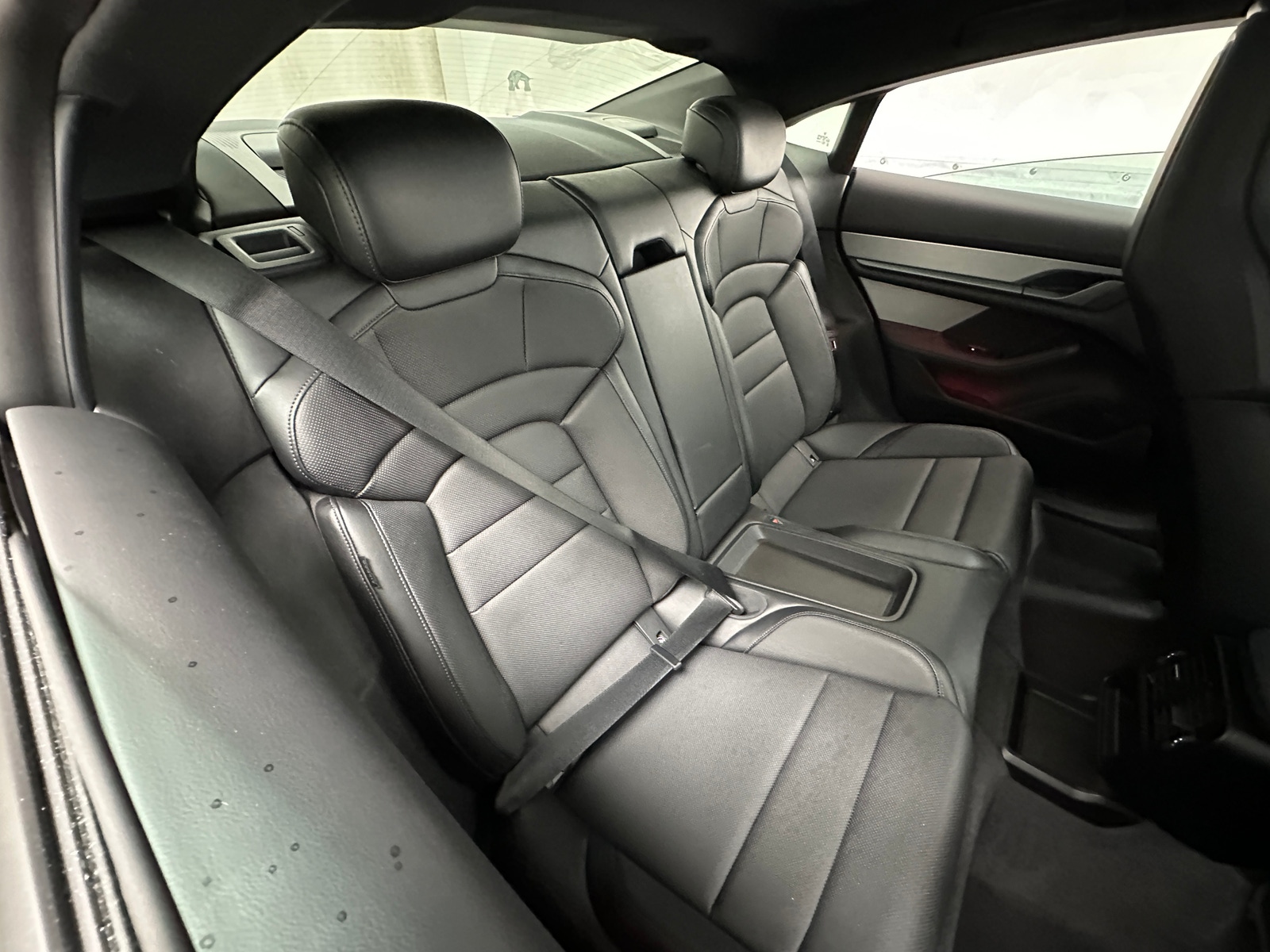 Thumbnail: 2022 Porsche Taycan - 5