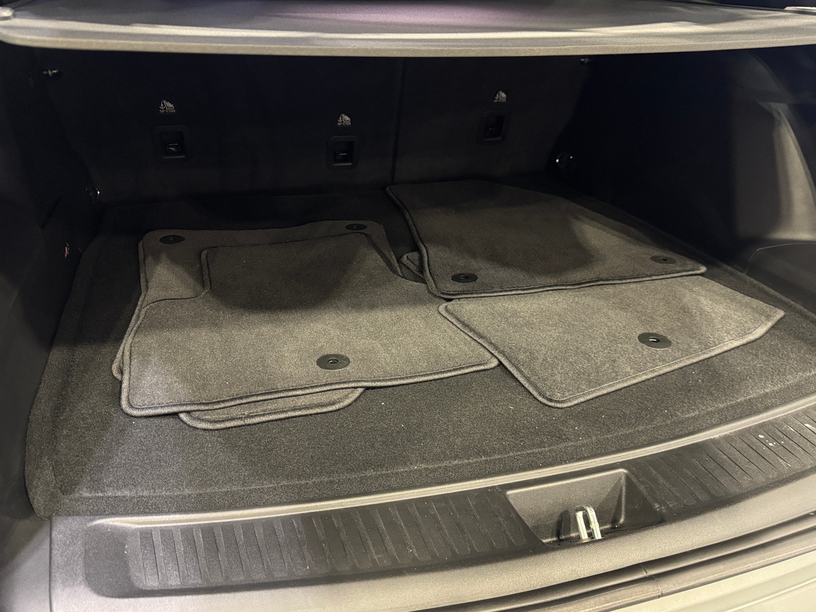 Thumbnail: 2024 Jeep Wagoneer S - 6