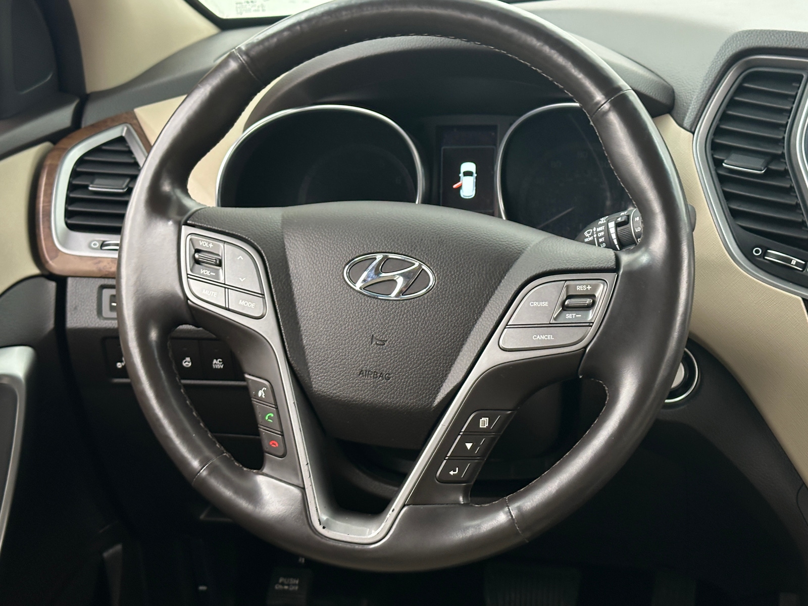 Thumbnail: 2018 Hyundai Santa Fe - 4