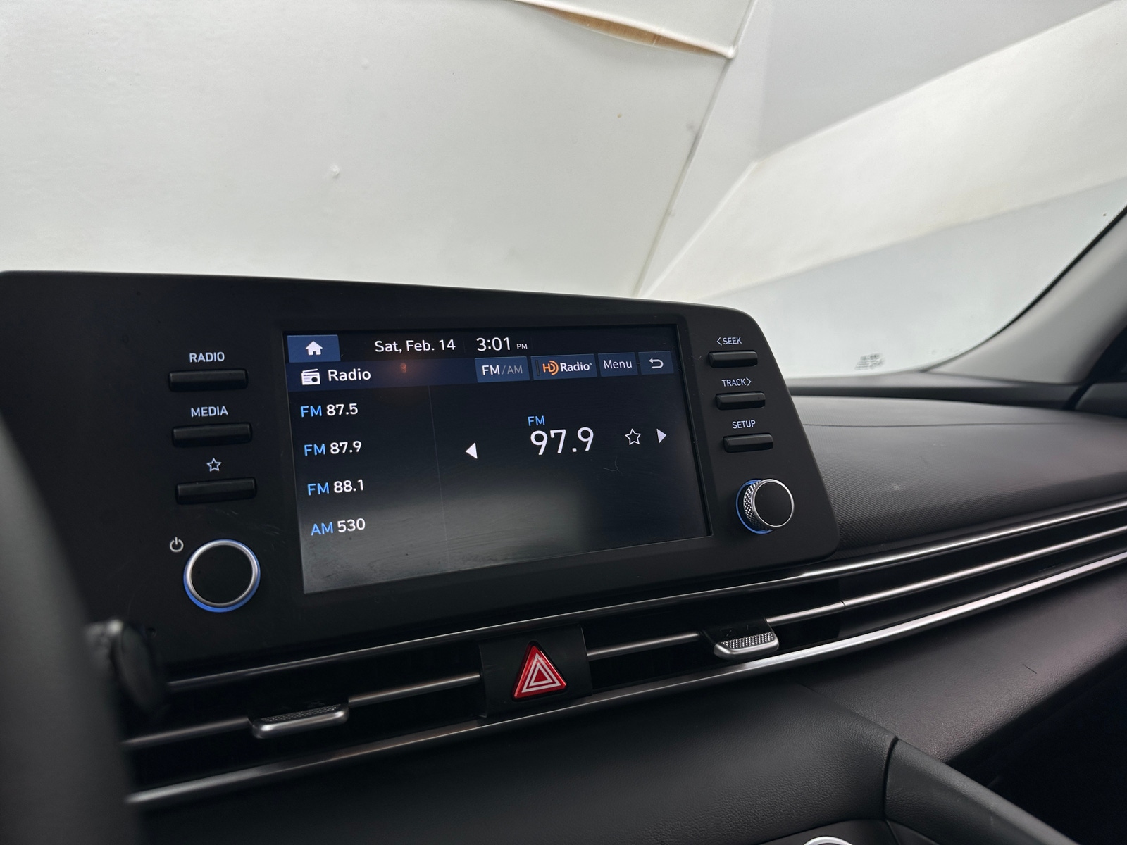 Thumbnail: 2025 Hyundai Elantra - 4