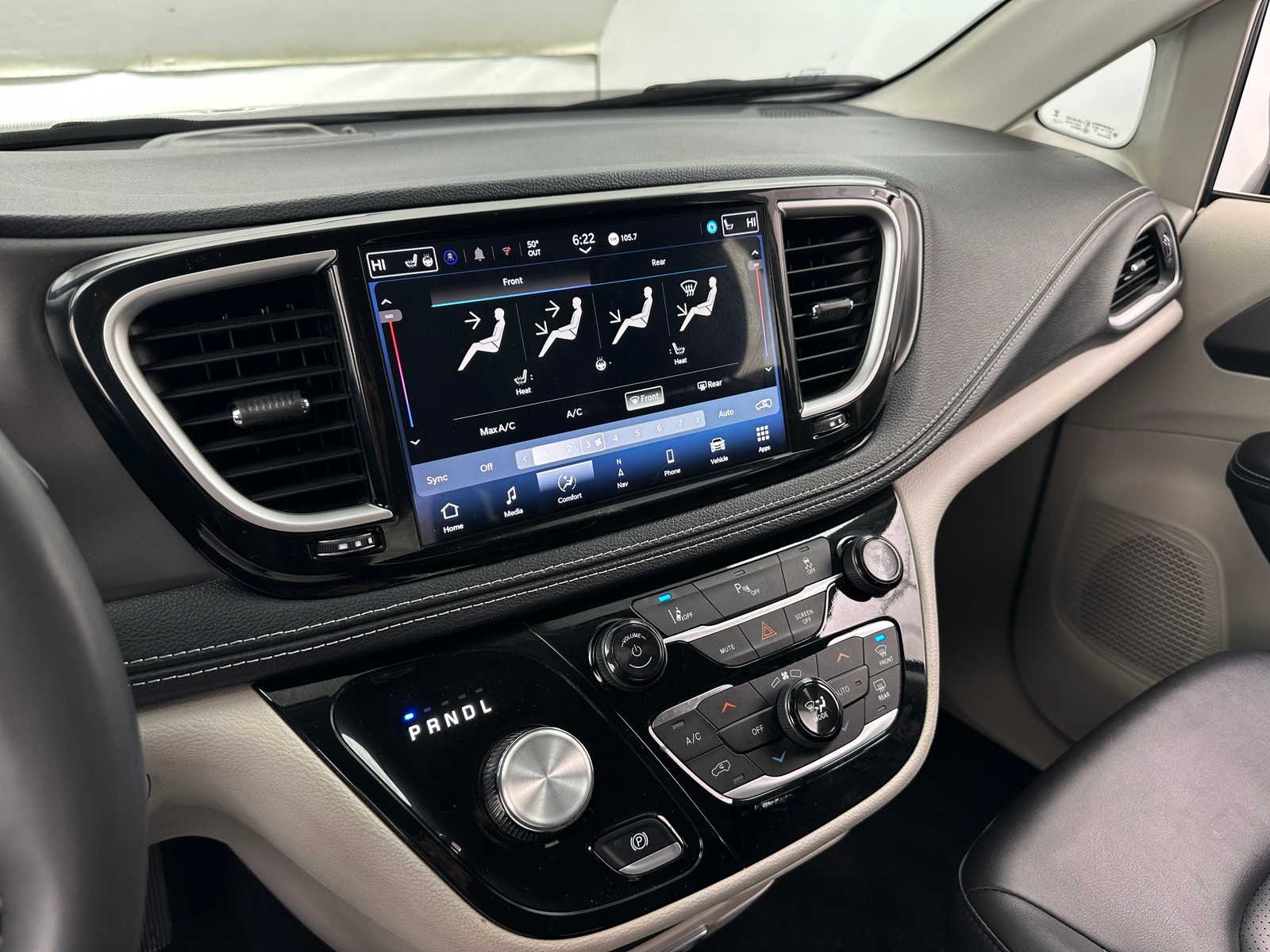 Thumbnail: 2024 Chrysler Pacifica - 4