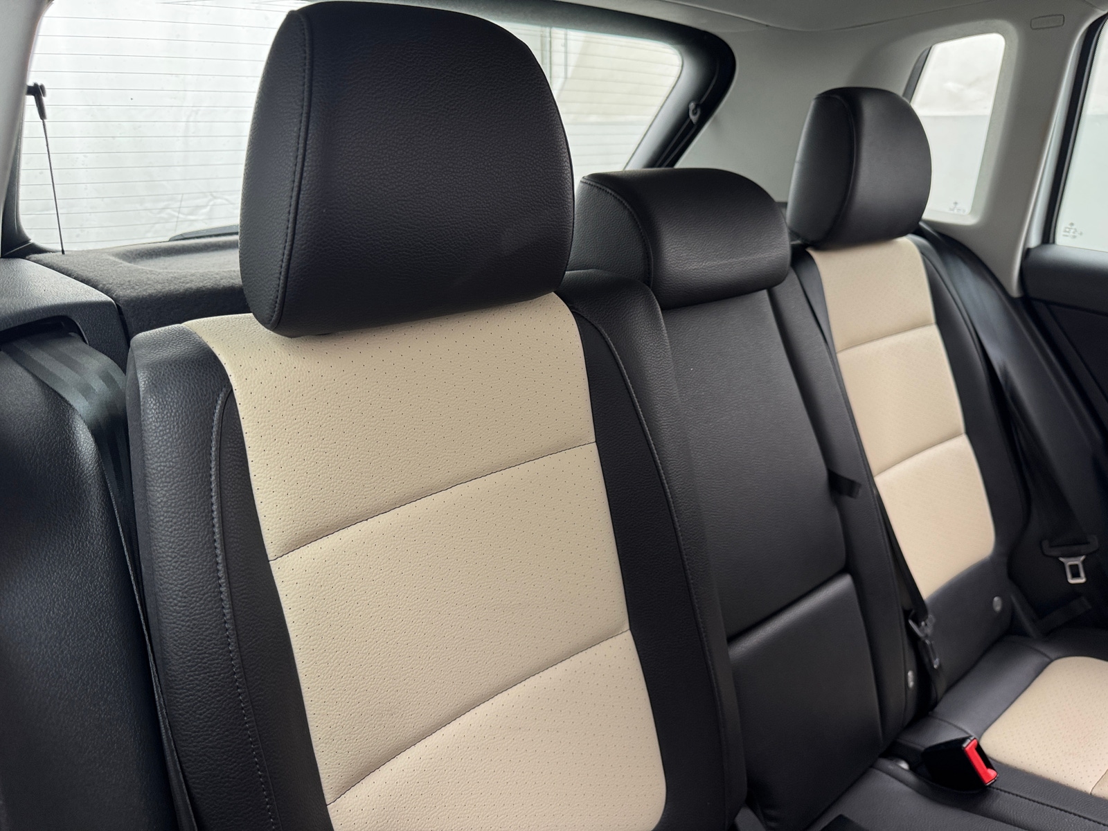 Thumbnail: 2016 Volkswagen Tiguan - 6