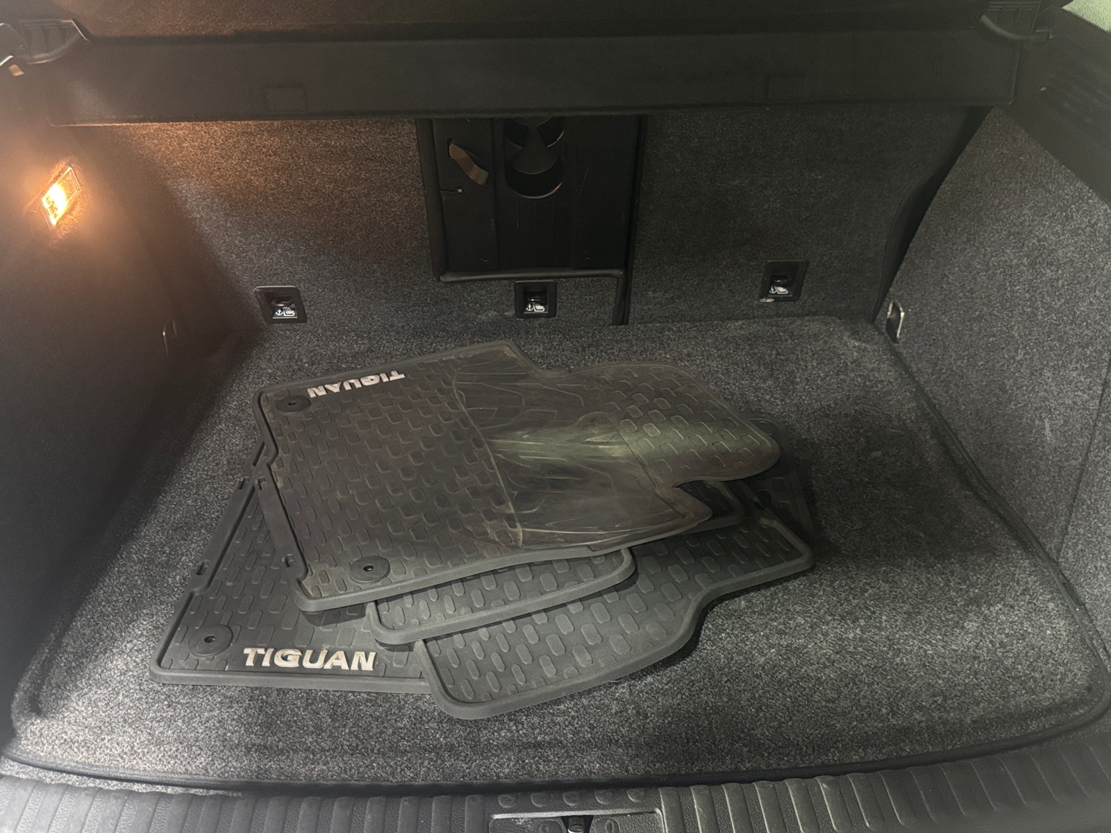 Thumbnail: 2016 Volkswagen Tiguan - 7