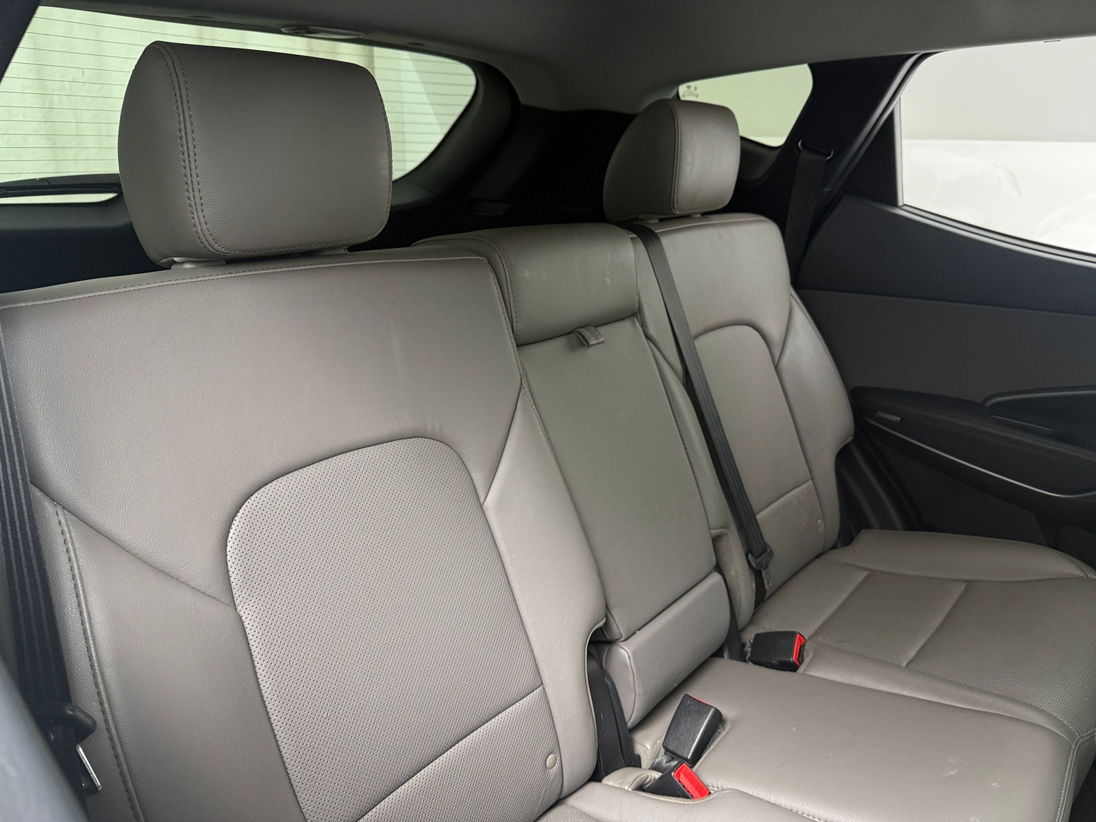 Thumbnail: 2017 Hyundai Santa Fe - 5