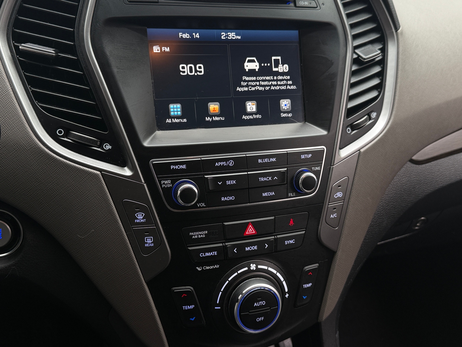 Thumbnail: 2017 Hyundai Santa Fe - 3