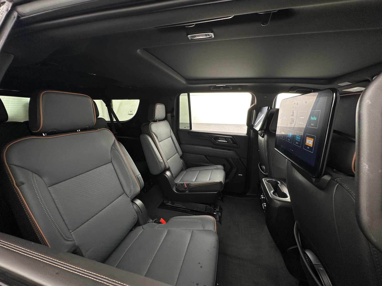 Thumbnail: 2025 GMC Yukon XL - 5