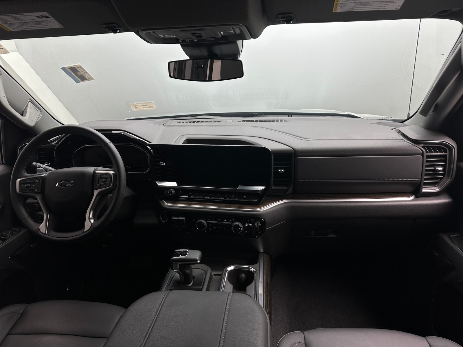 Thumbnail: 2025 Chevrolet Silverado 1500 - 3