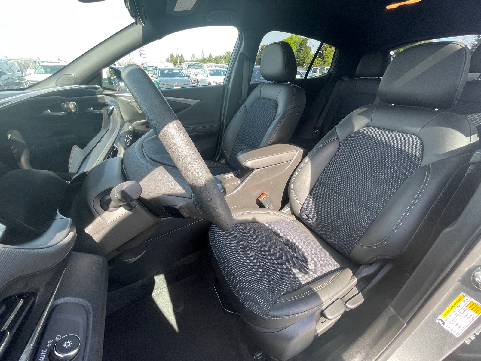 Thumbnail: 2025 Buick Envista - 2