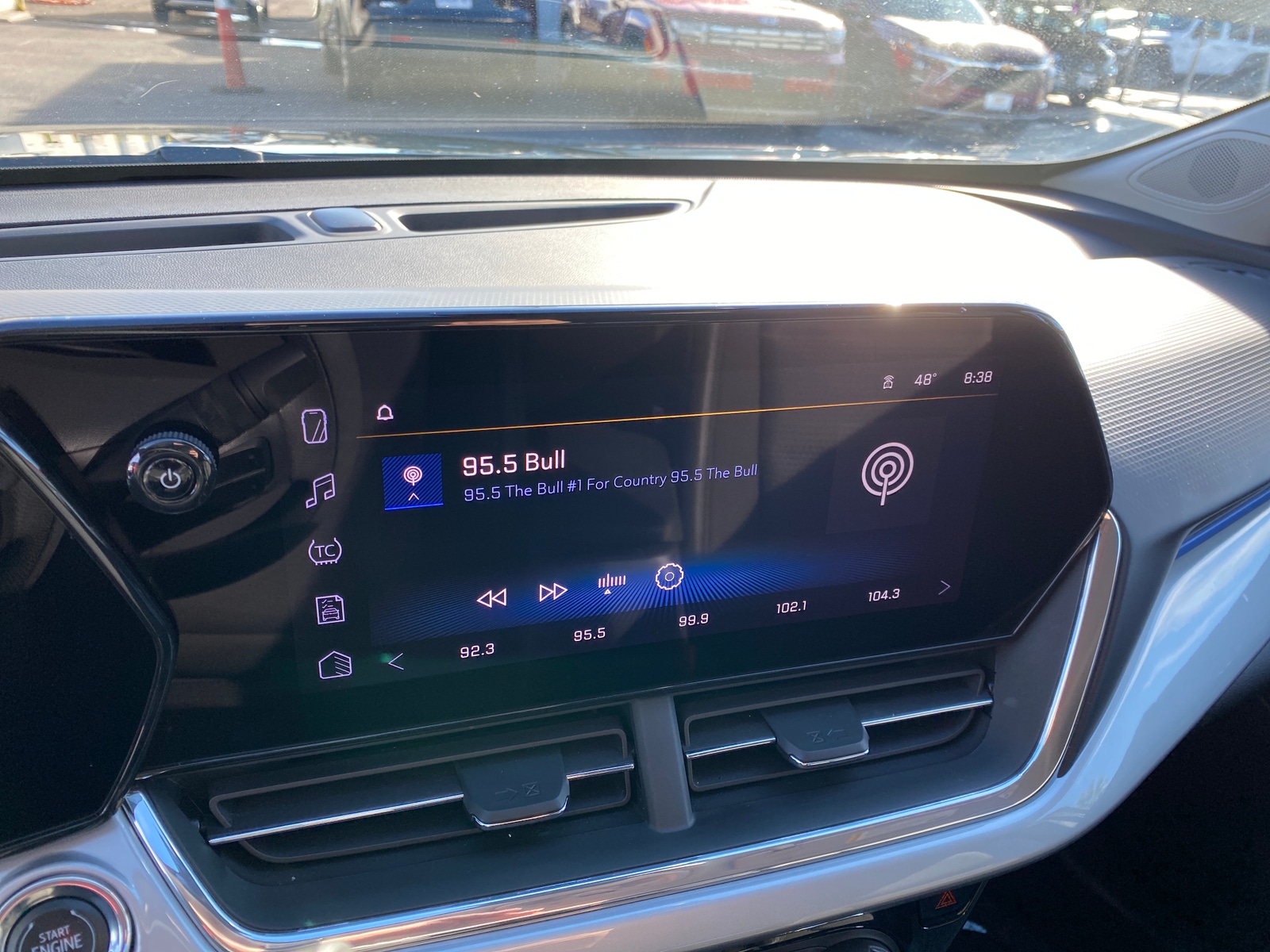 Thumbnail: 2025 Chevrolet Trax - 4