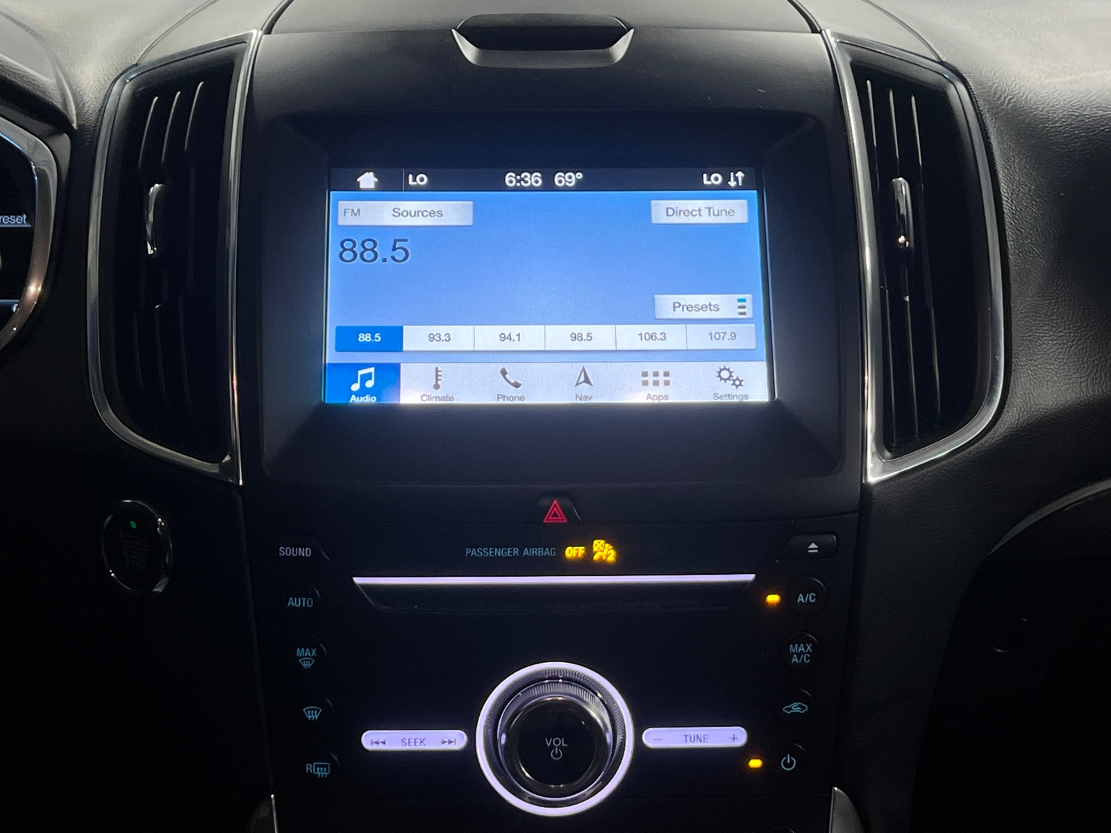 Thumbnail: 2019 Ford Edge - 3