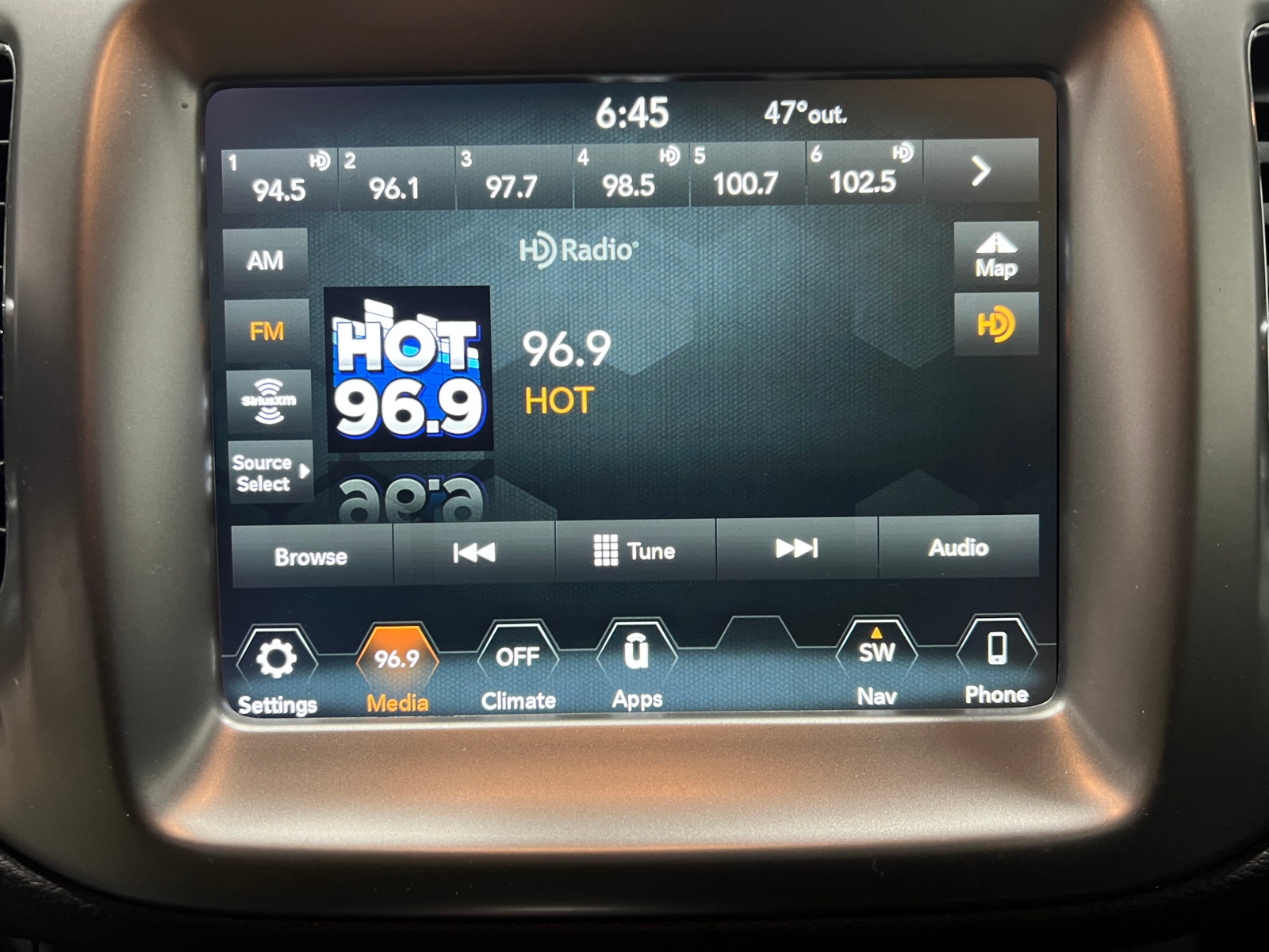 Thumbnail: 2018 Jeep Compass - 4