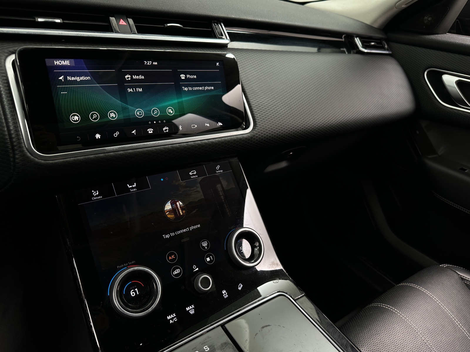 Thumbnail: 2018 Land Rover Range Rover Velar - 3